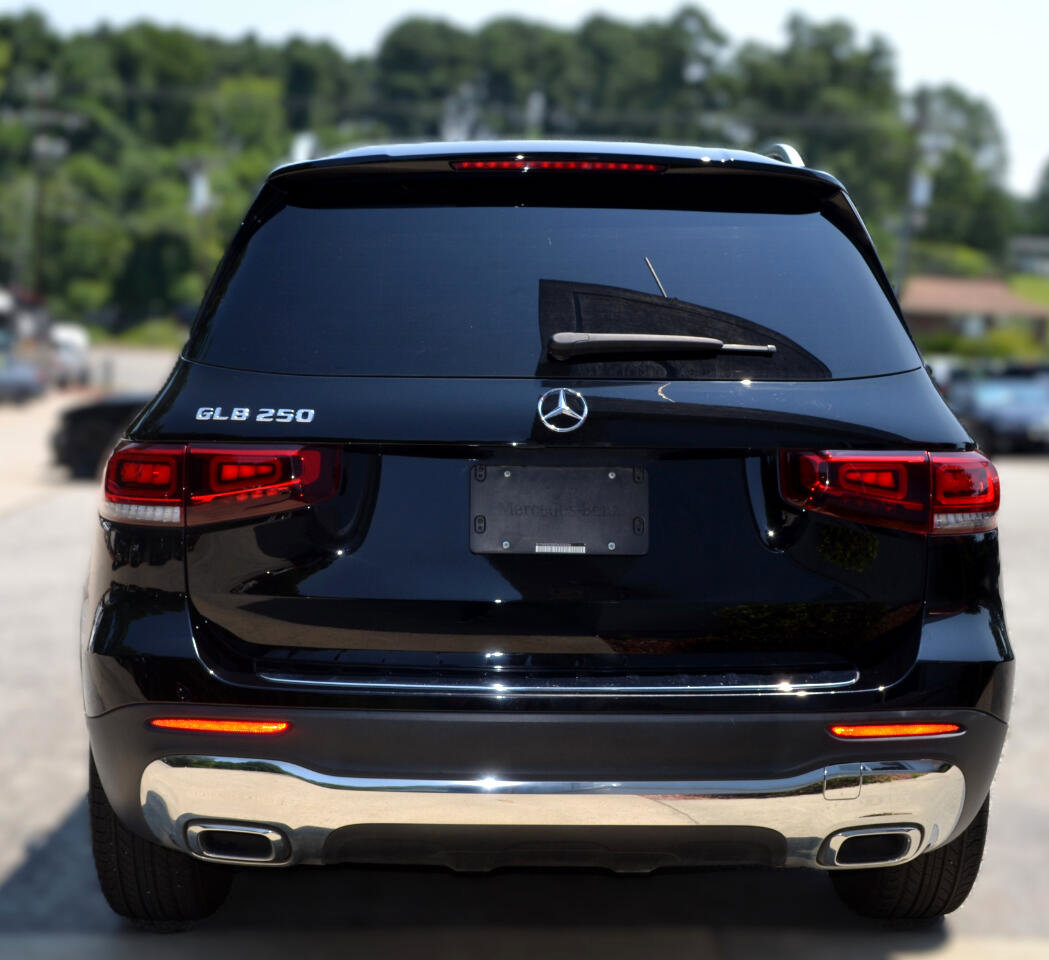 Used 2023 Mercedes-Benz GLB 250 image 13
