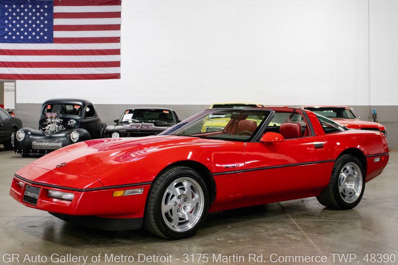 Used 1990 Chevrolet Corvette ZR-1 RWD image 3