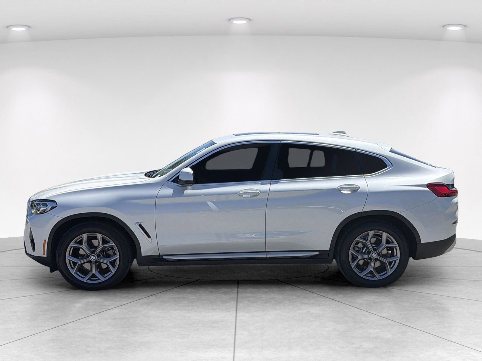 Certified 2023 BMW X4 xDrive30i w/ Convenience Package AWD/4WD image 7