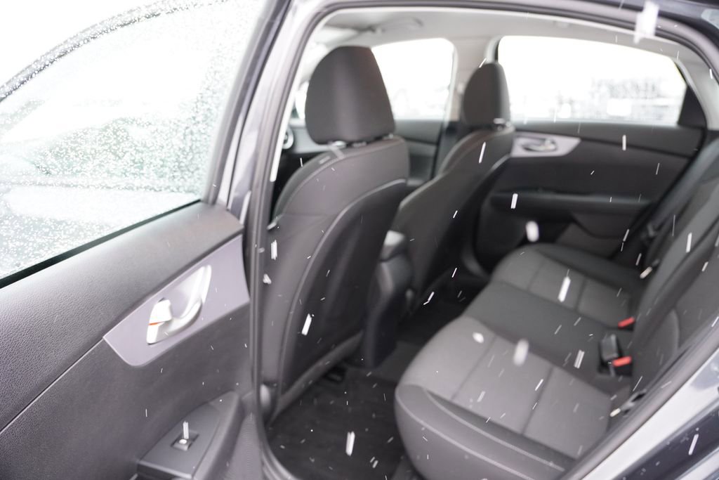 Certified 2022 Kia Forte LXS w/ LXS Technology Package image 17