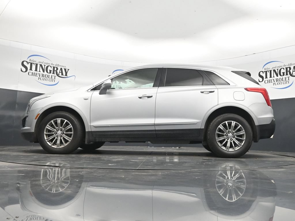 Used 2017 Cadillac XT5 Luxury w/ Driver Awareness Package FWD image 29