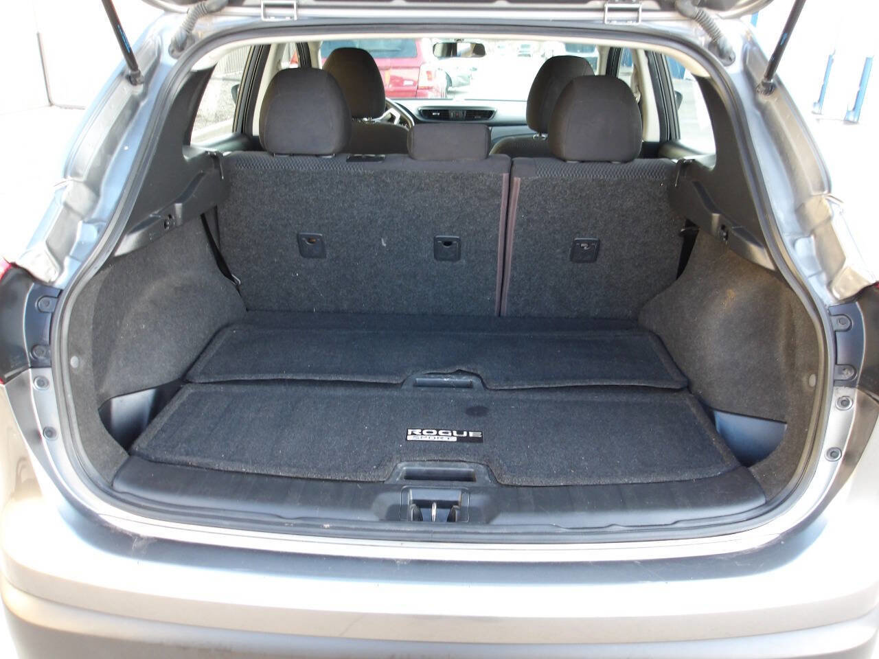 Used 2019 Nissan Rogue Sport S image 21