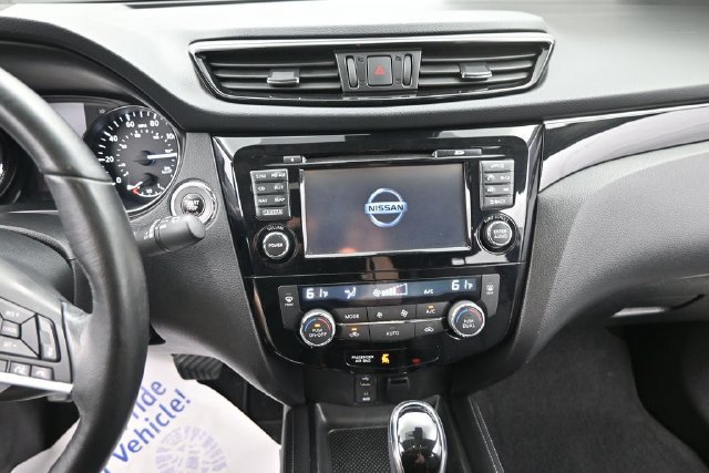 Used 2017 Nissan Rogue Sport SL w/ SL Premium Package AWD/4WD image 21