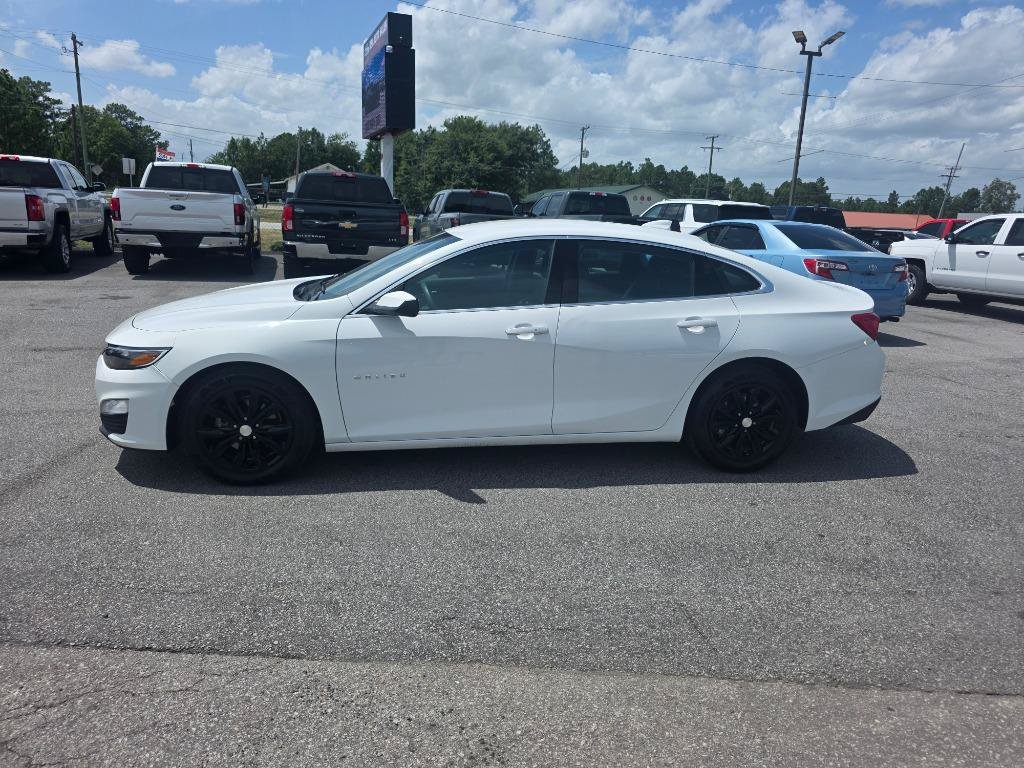 Used 2023 Chevrolet Malibu LT FWD image 2
