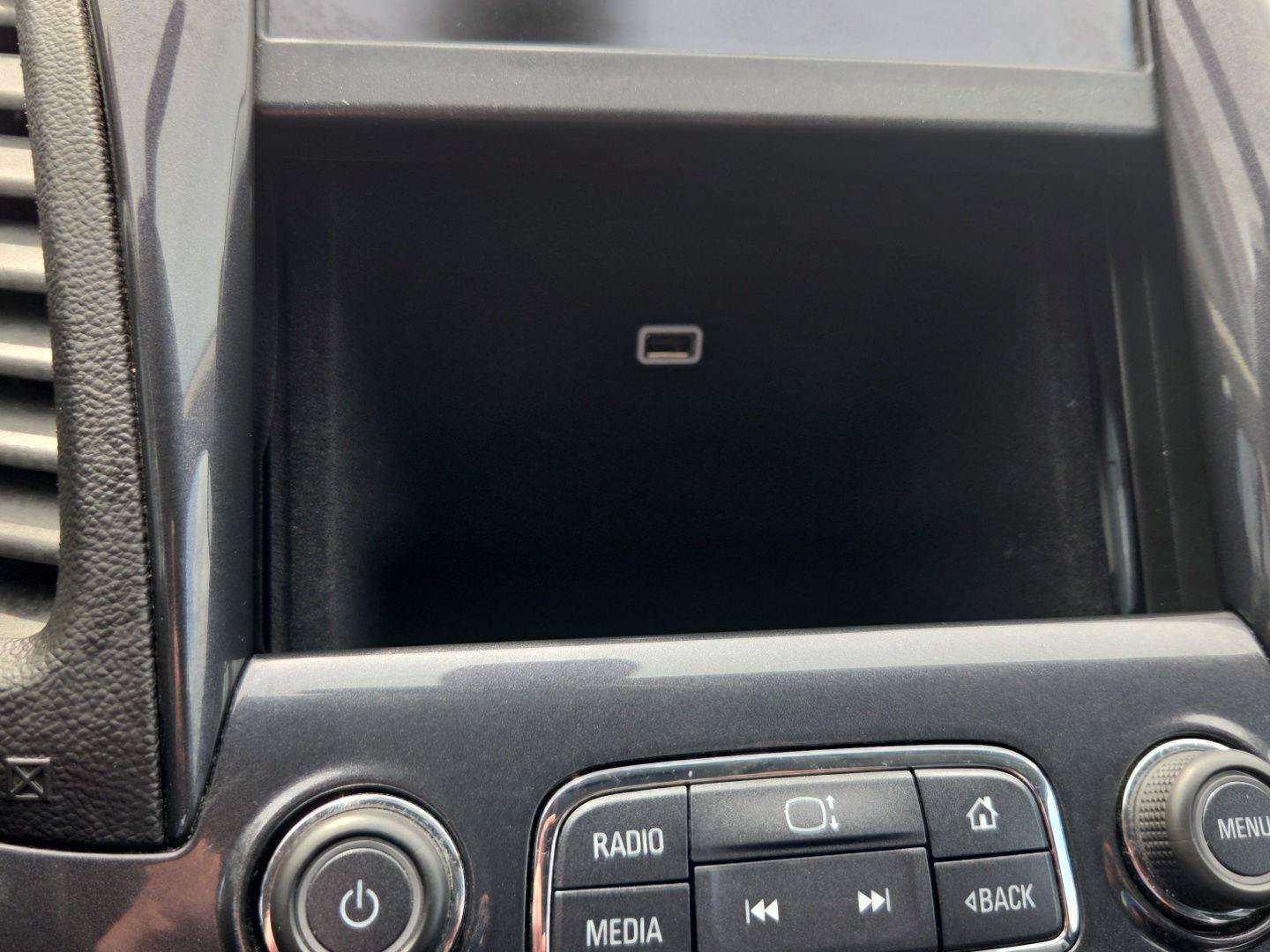 Used 2019 Chevrolet Impala LT FWD image 18