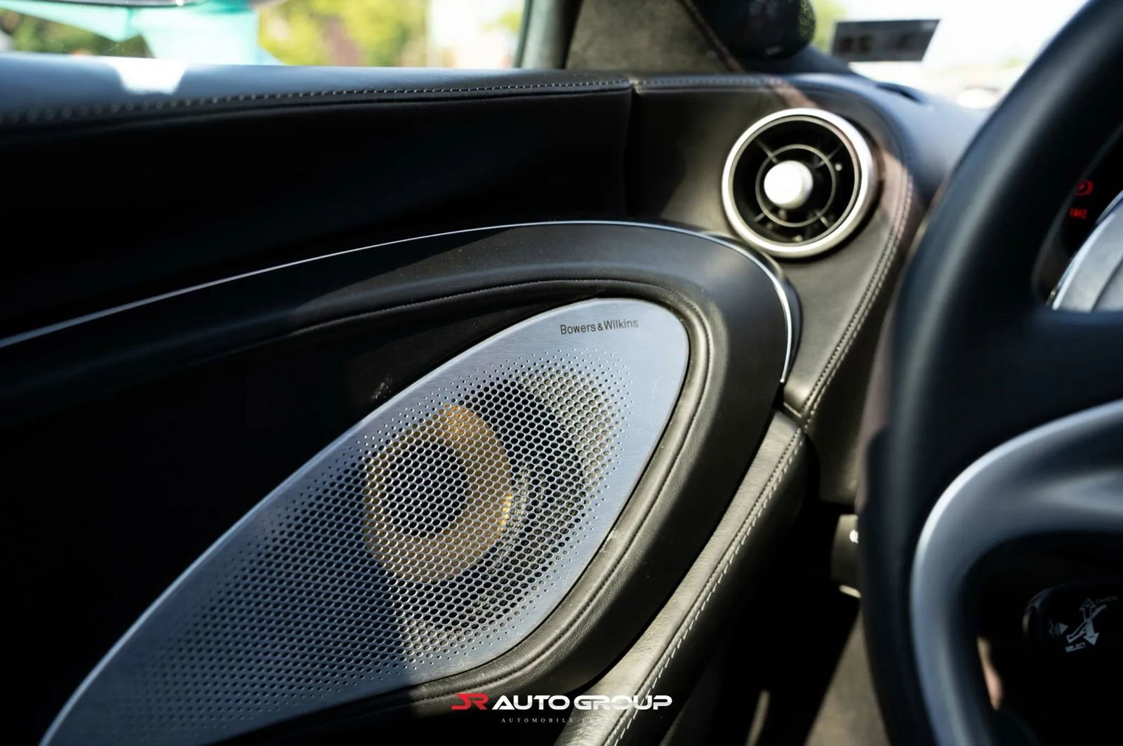 Used 2023 McLaren GT image 19