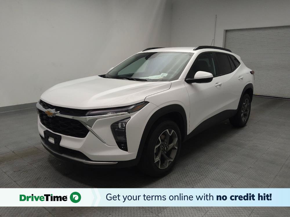 Used 2025 Chevrolet Trax LT w/ LT Convenience Package FWD image 1