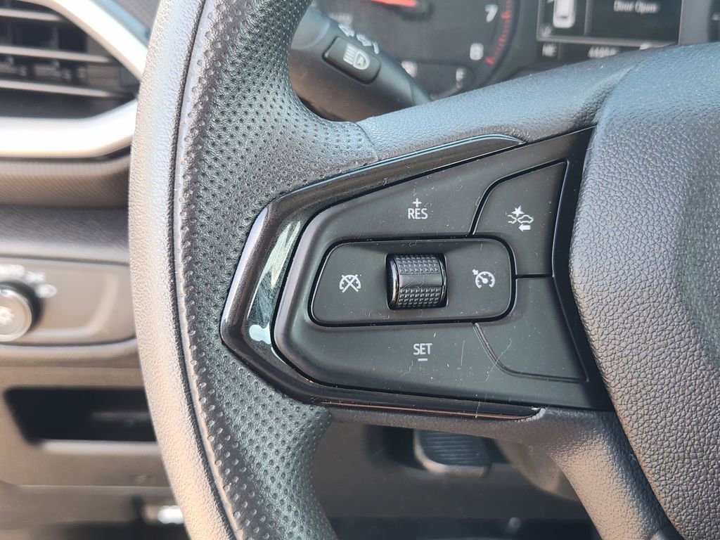 Used 2021 Chevrolet TrailBlazer LS image 31