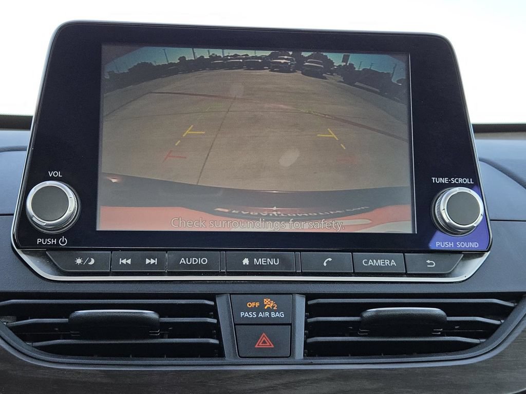 Used 2025 Nissan Altima 2.5 SV FWD image 27