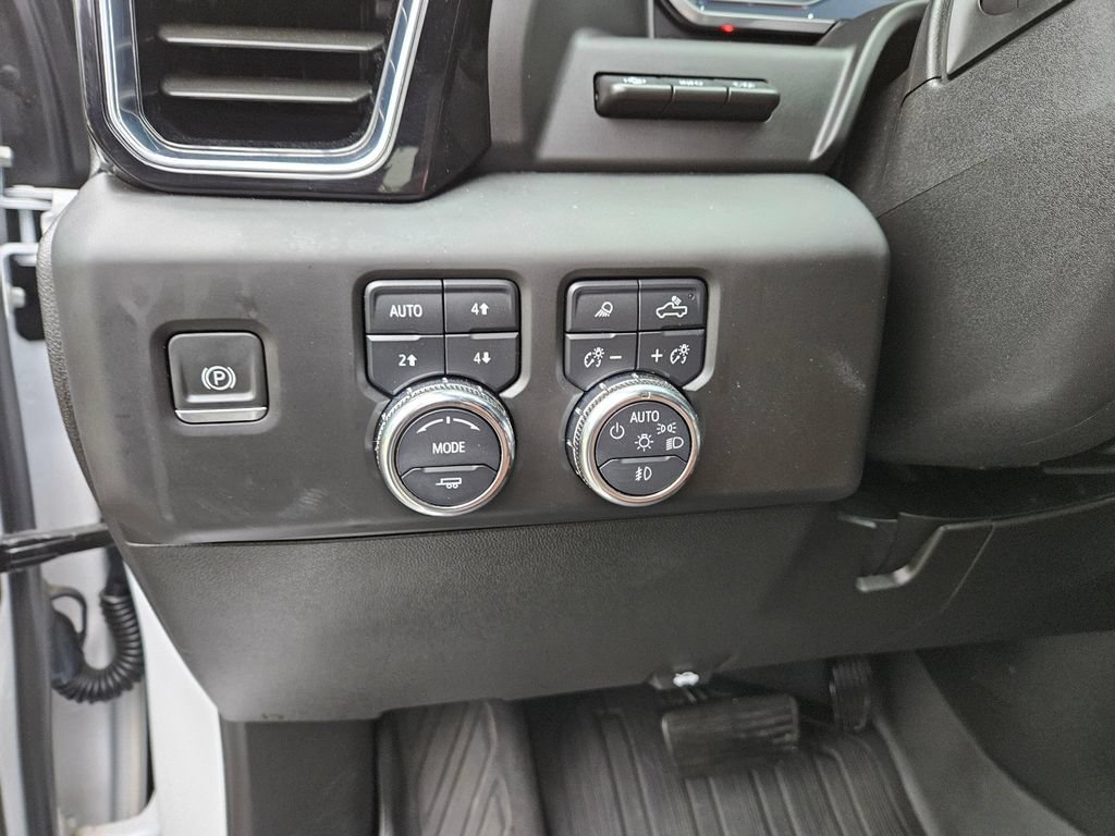 Used 2024 GMC Sierra 3500 Denali Ultimate AWD/4WD image 20