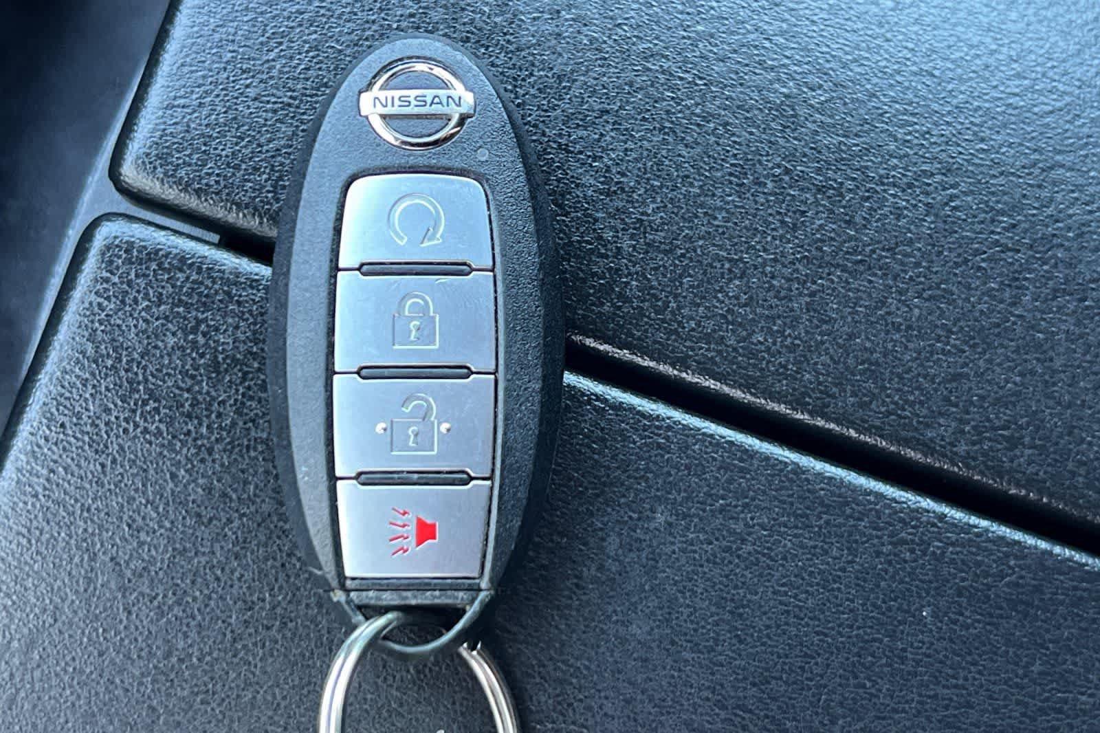 Used 2021 Nissan Rogue SV AWD/4WD image 26