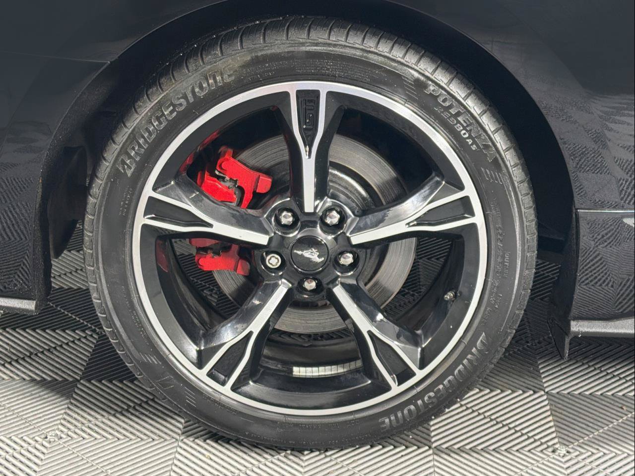 Used 2017 Ford Mustang GT Premium w/ Equipment Group 401A RWD image 34