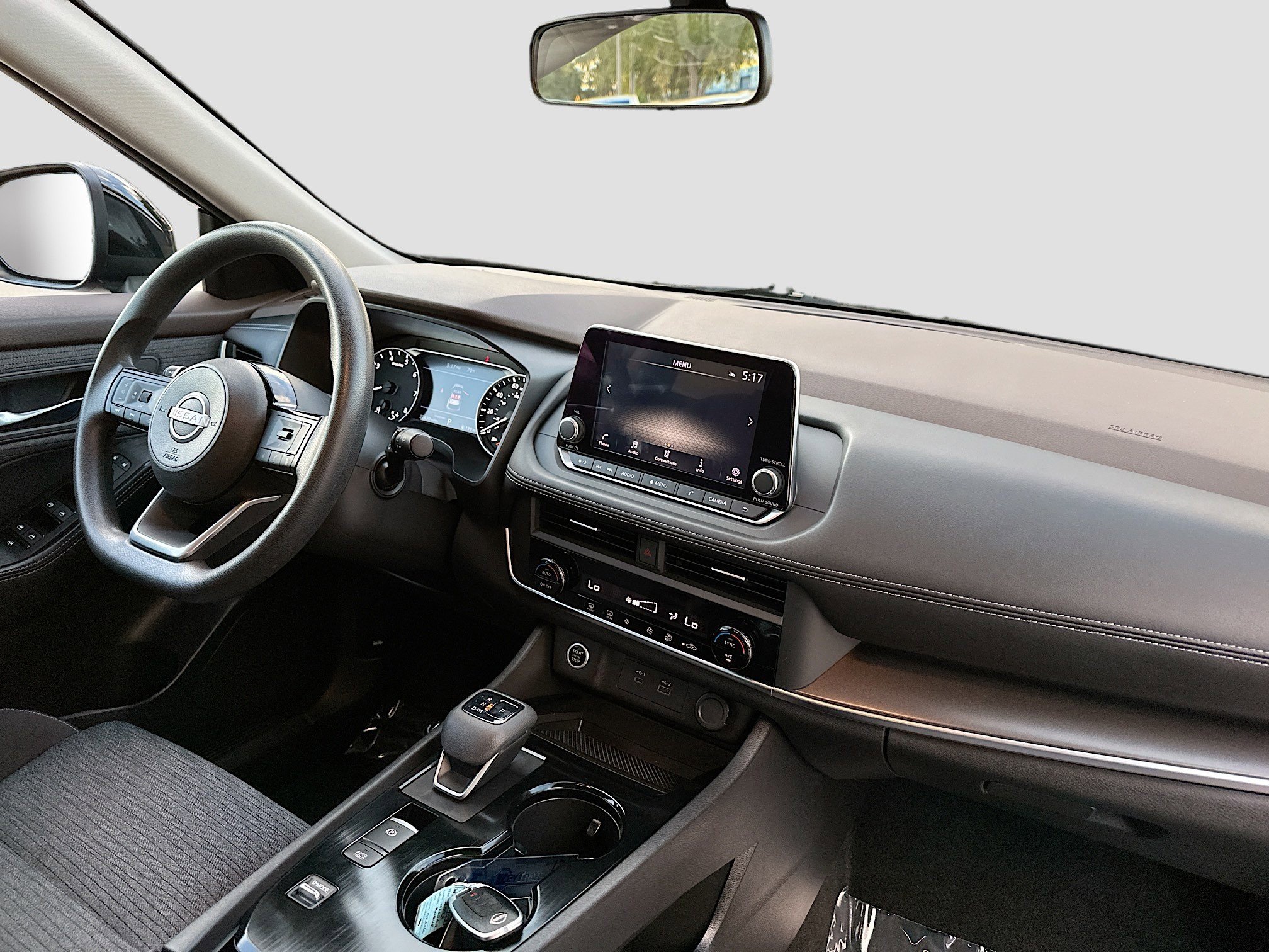 Used 2023 Nissan Rogue SV image 32