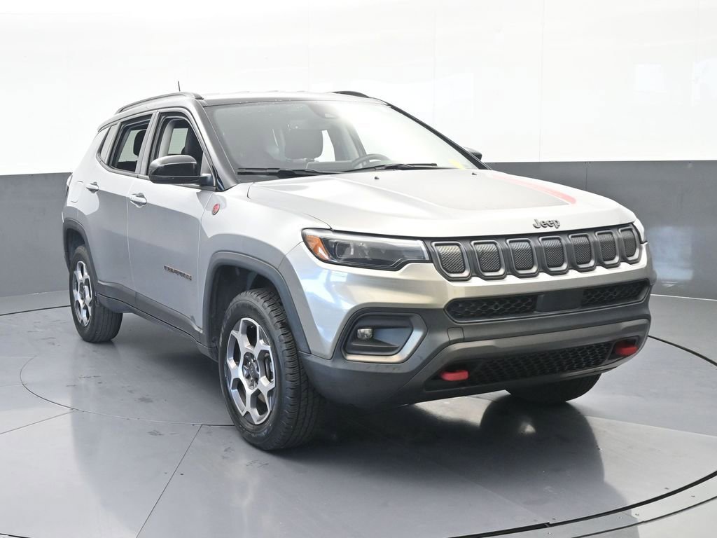 Used 2022 Jeep Compass Trailhawk w/ Trailhawk Elite Group image 9