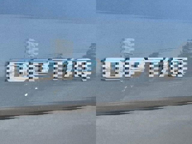 New 2025 Cadillac Optiq Sport 1 w/ LPO, ONYX Package image 9