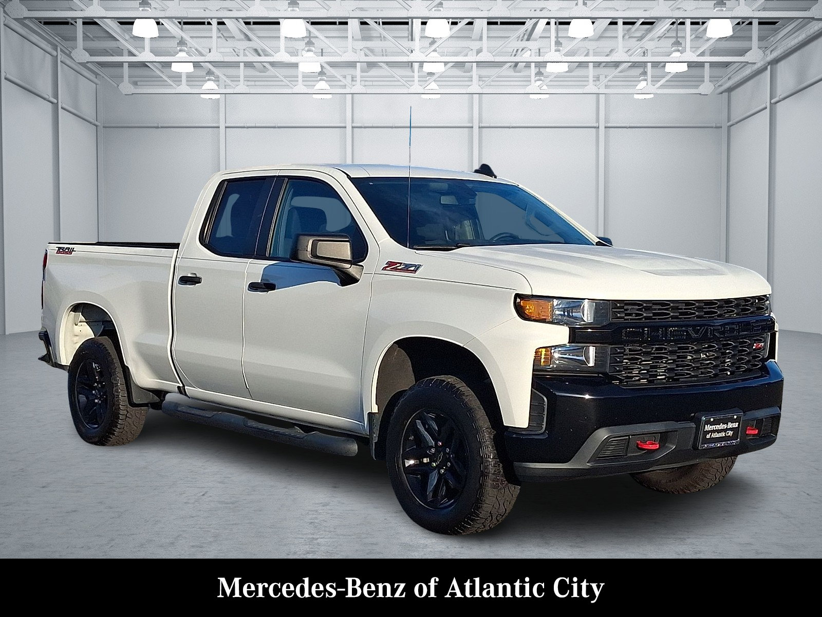 Used 2019 Chevrolet Silverado 1500 Custom Trail Boss w/ Custom Convenience Package AWD/4WD image 1