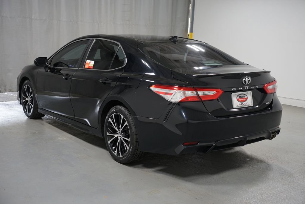 Certified 2020 Toyota Camry SE image 6