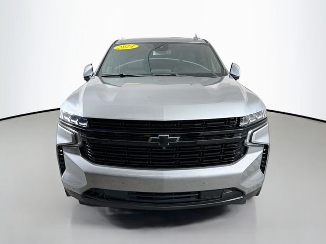 Used 2024 Chevrolet Tahoe RST w/ Luxury Package AWD/4WD image 2