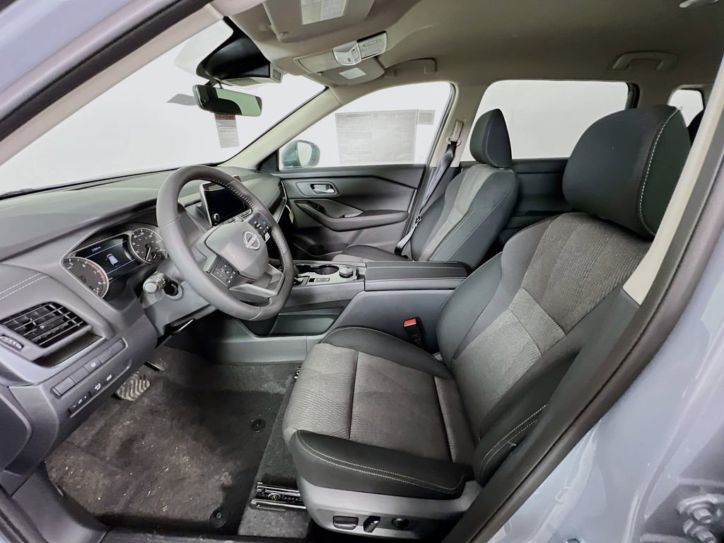 New 2026 Nissan Rogue SV image 18