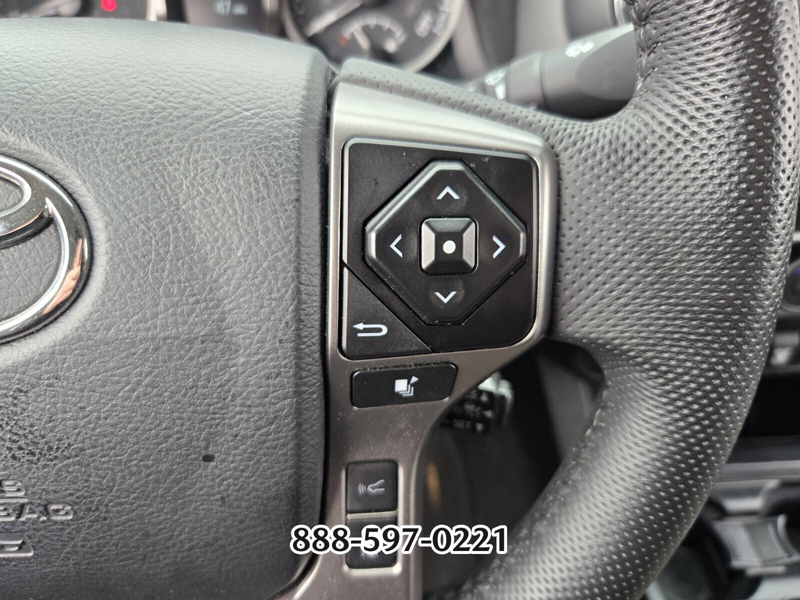 Used 2023 Toyota Tacoma SR5 image 27