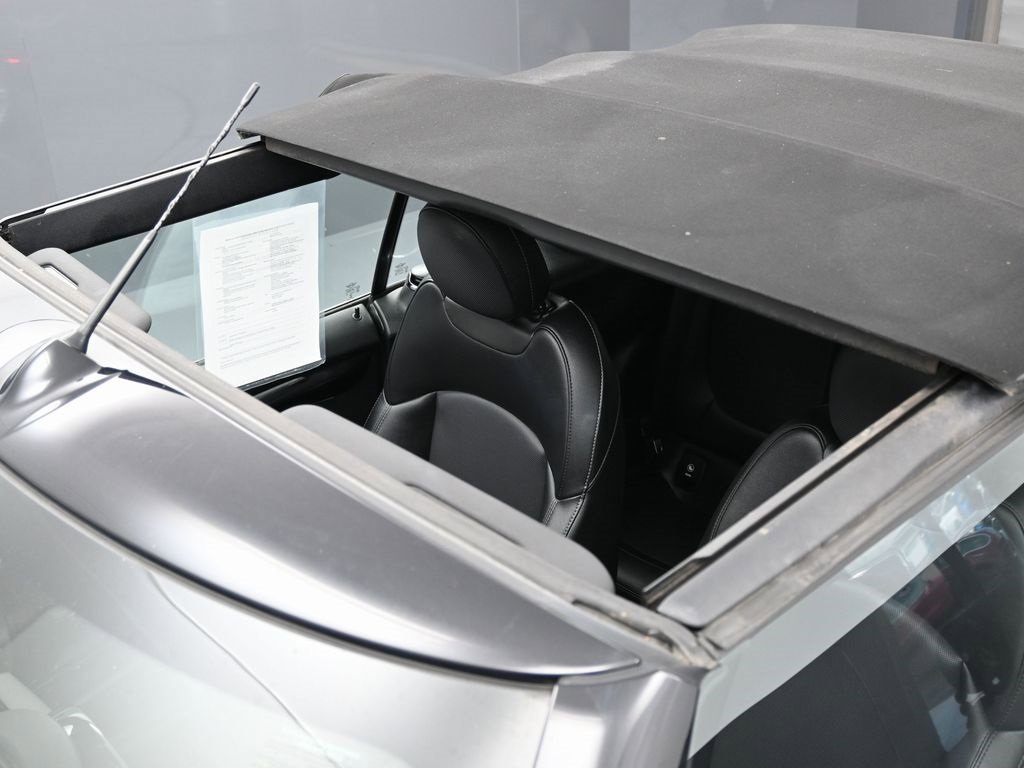 Used 2022 MINI Cooper S image 11