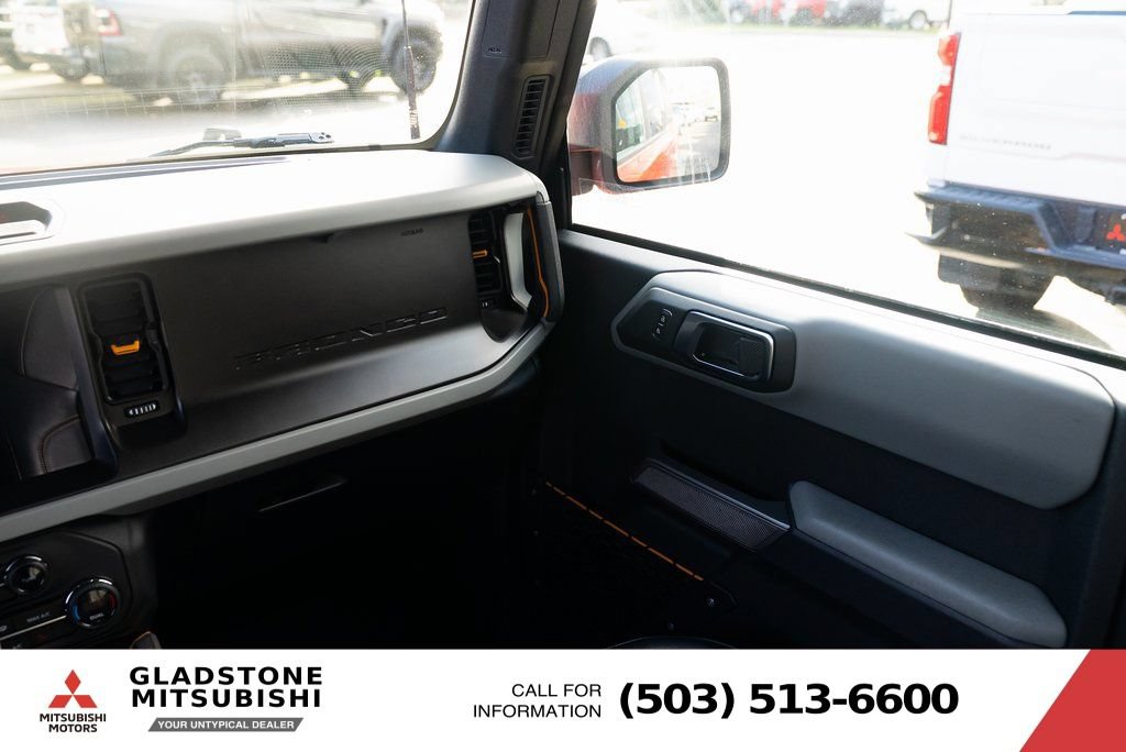 Used 2023 Ford Bronco Badlands AWD/4WD image 10