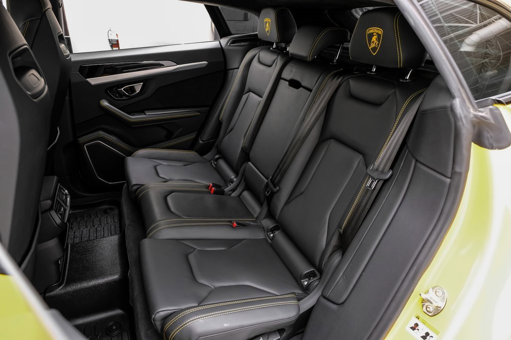 Used 2022 Lamborghini Urus image 31