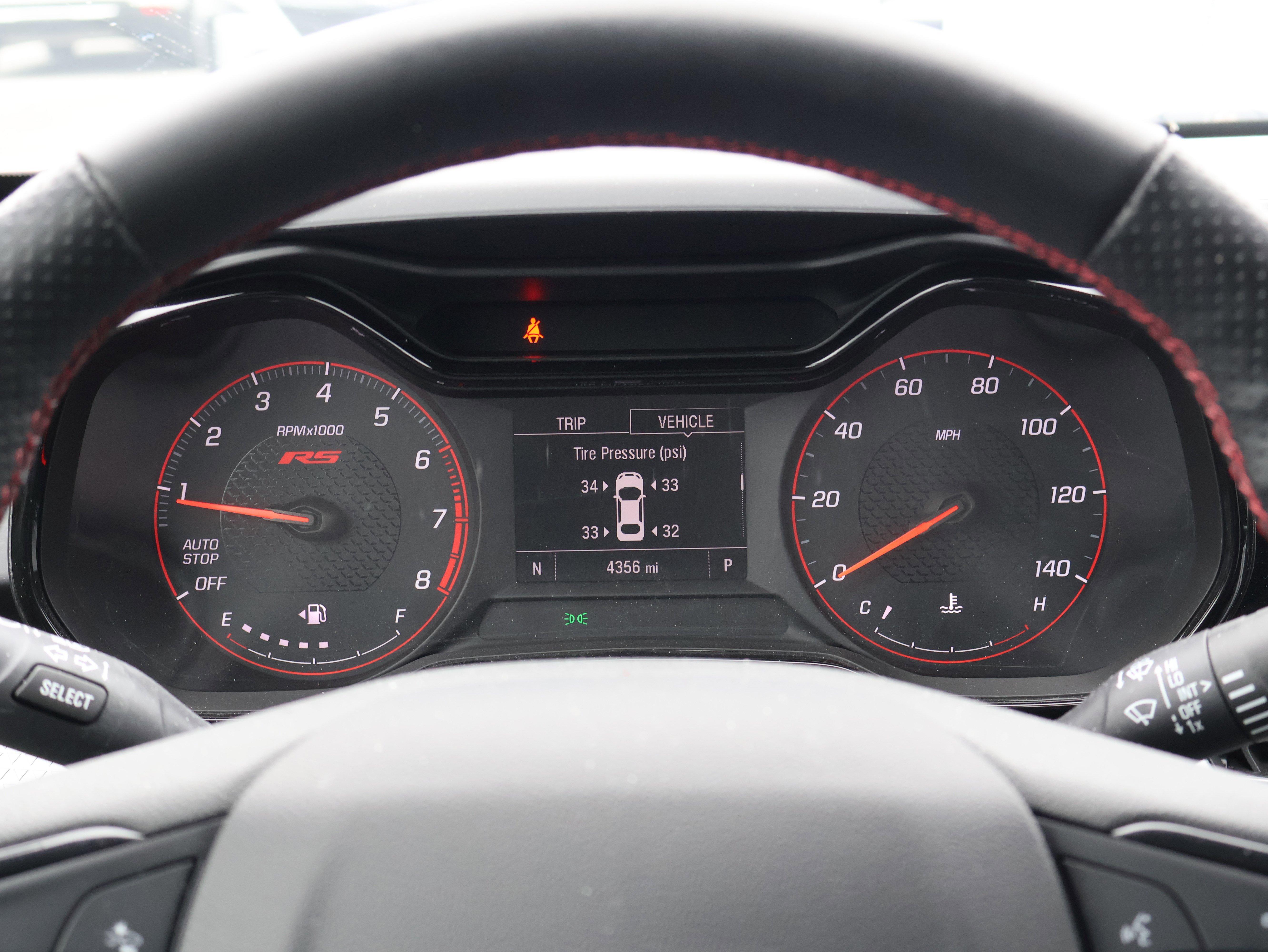 Used 2025 Chevrolet Trax RS w/ Sunroof Package image 32