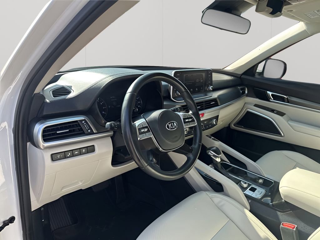 Used 2020 Kia Telluride S w/ S 8 Passenger Seating Package FWD image 26