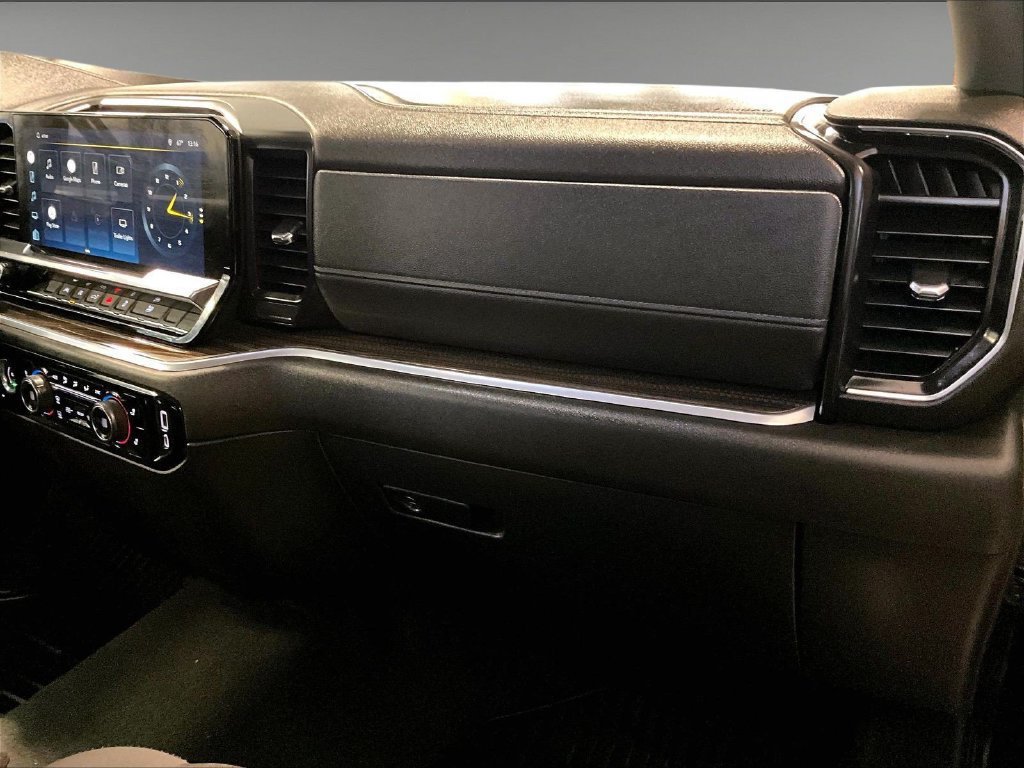 Used 2022 Chevrolet Silverado 1500 LT AWD/4WD image 13