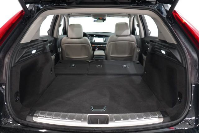 Used 2023 Cadillac XT4 Luxury w/ Cold Weather Package image 34
