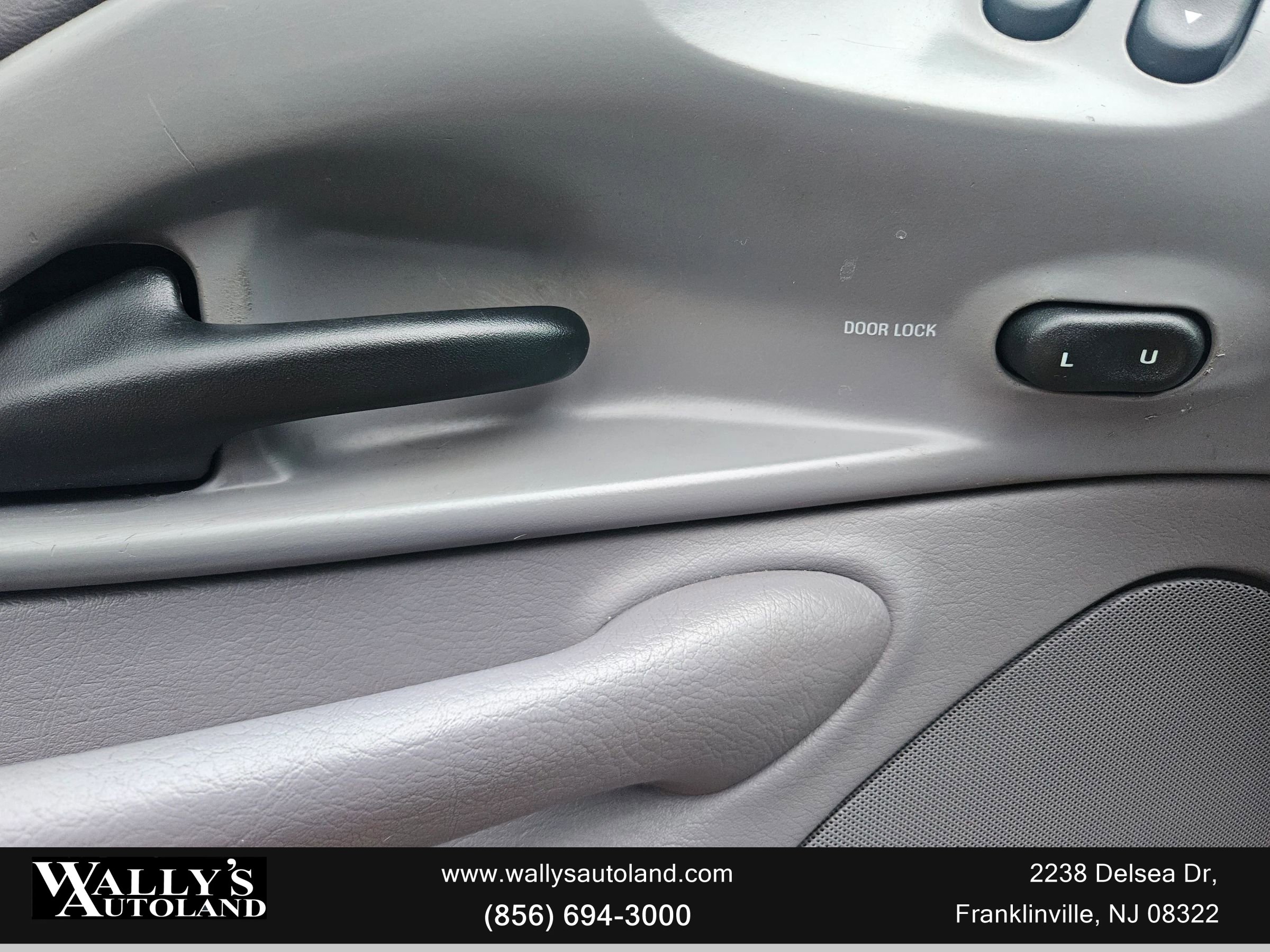 Used 1994 Mercury Cougar XR7 image 31