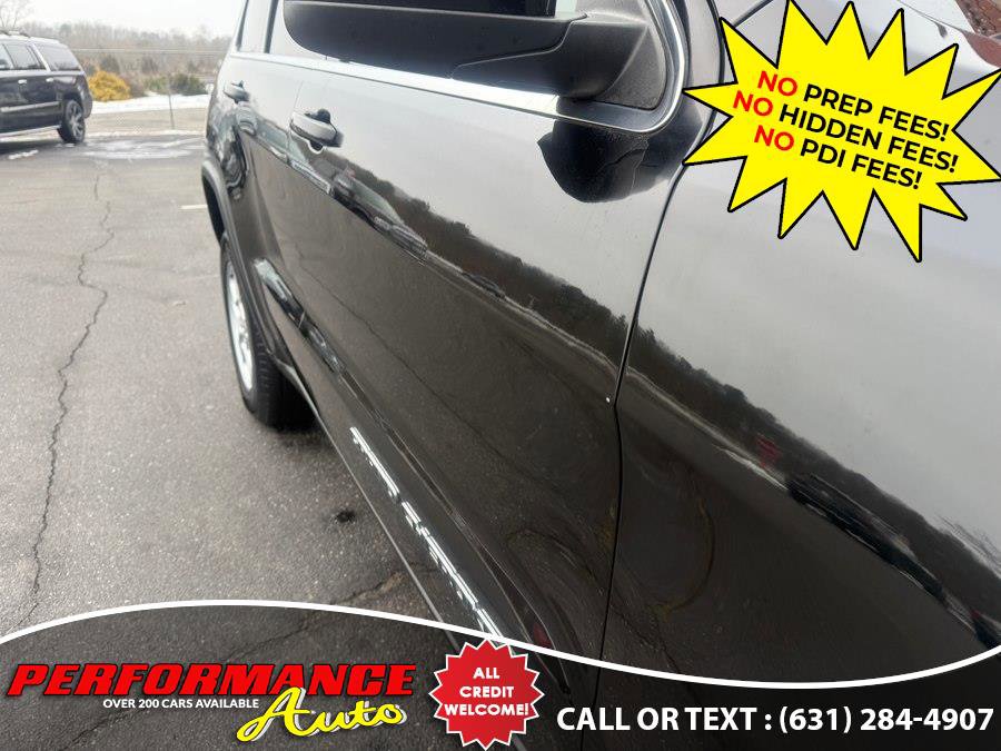 Used 2017 Jeep Grand Cherokee Laredo w/ Quick Order Package 23E AWD/4WD image 13
