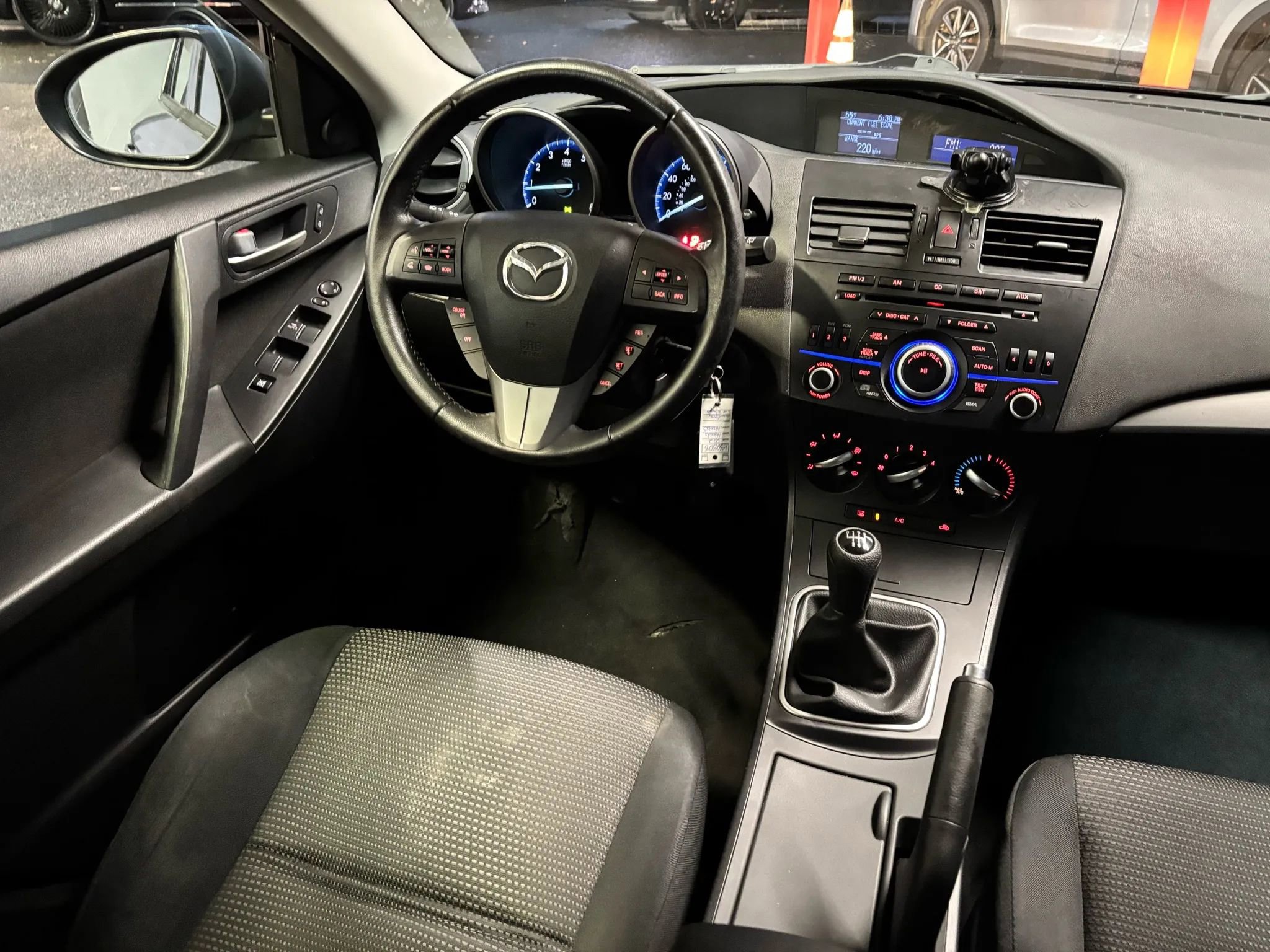 Used 2012 MAZDA MAZDA3 i Touring image 10