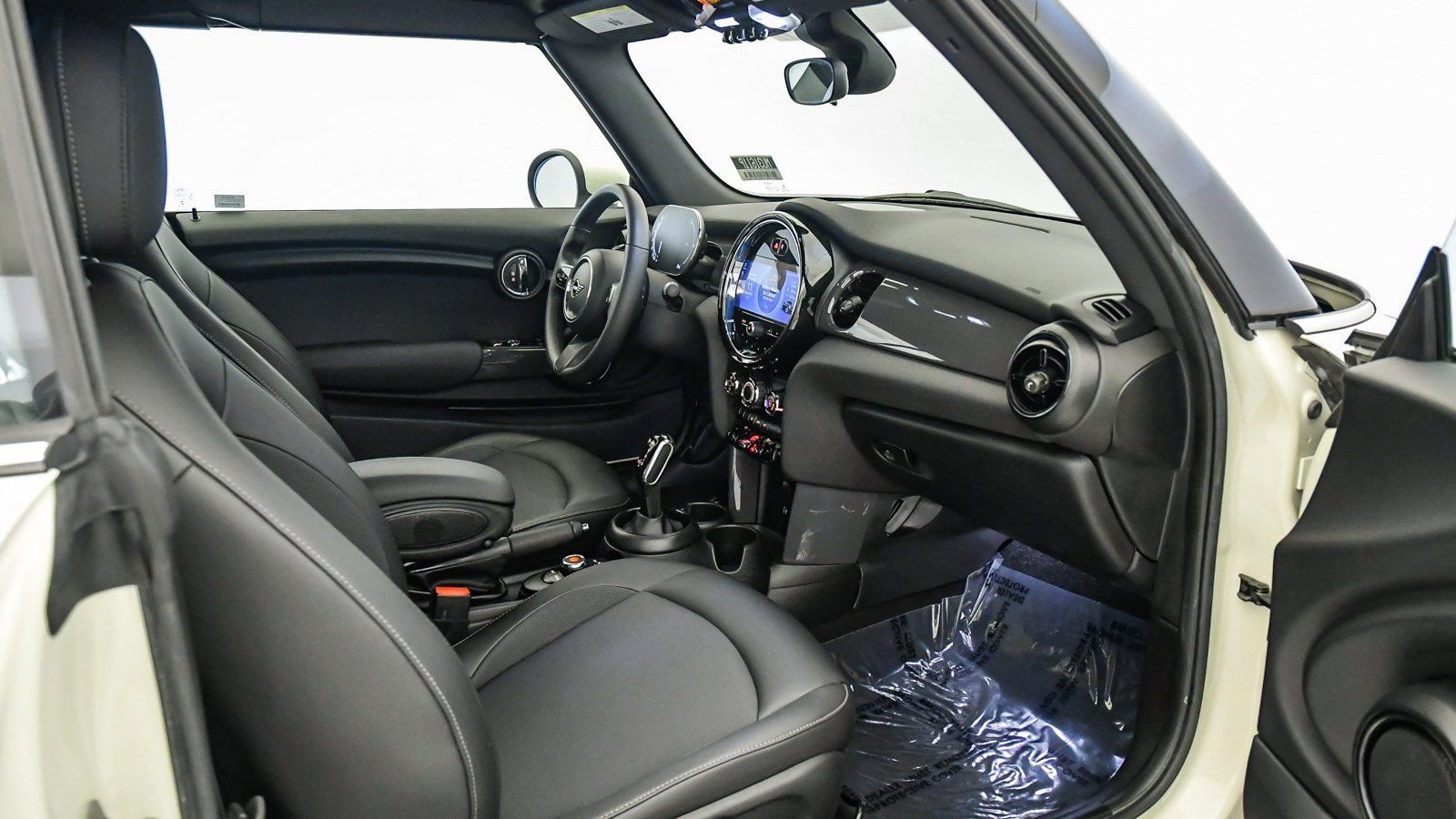 Used 2022 MINI Cooper Convertible image 16