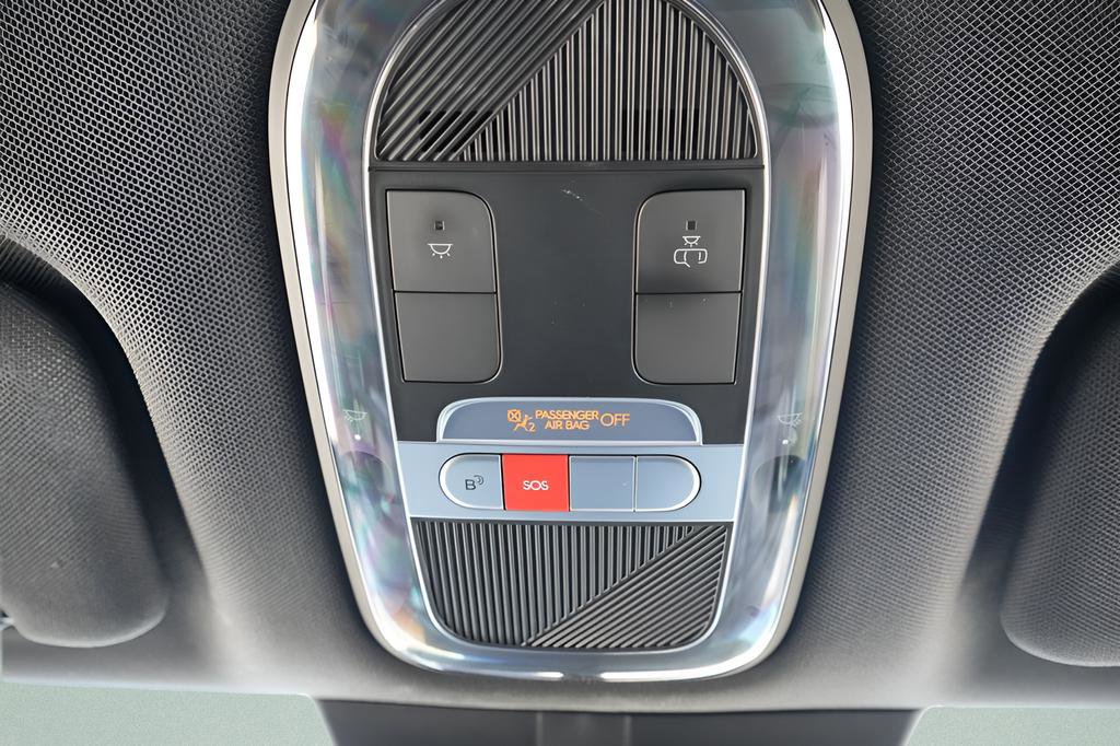 Used 2024 Hyundai Ioniq 6 SEL AWD/4WD image 19