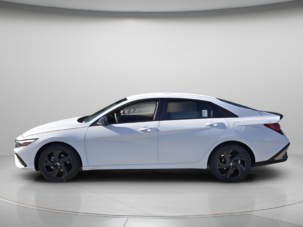 New 2026 Hyundai Elantra Sport FWD image 2