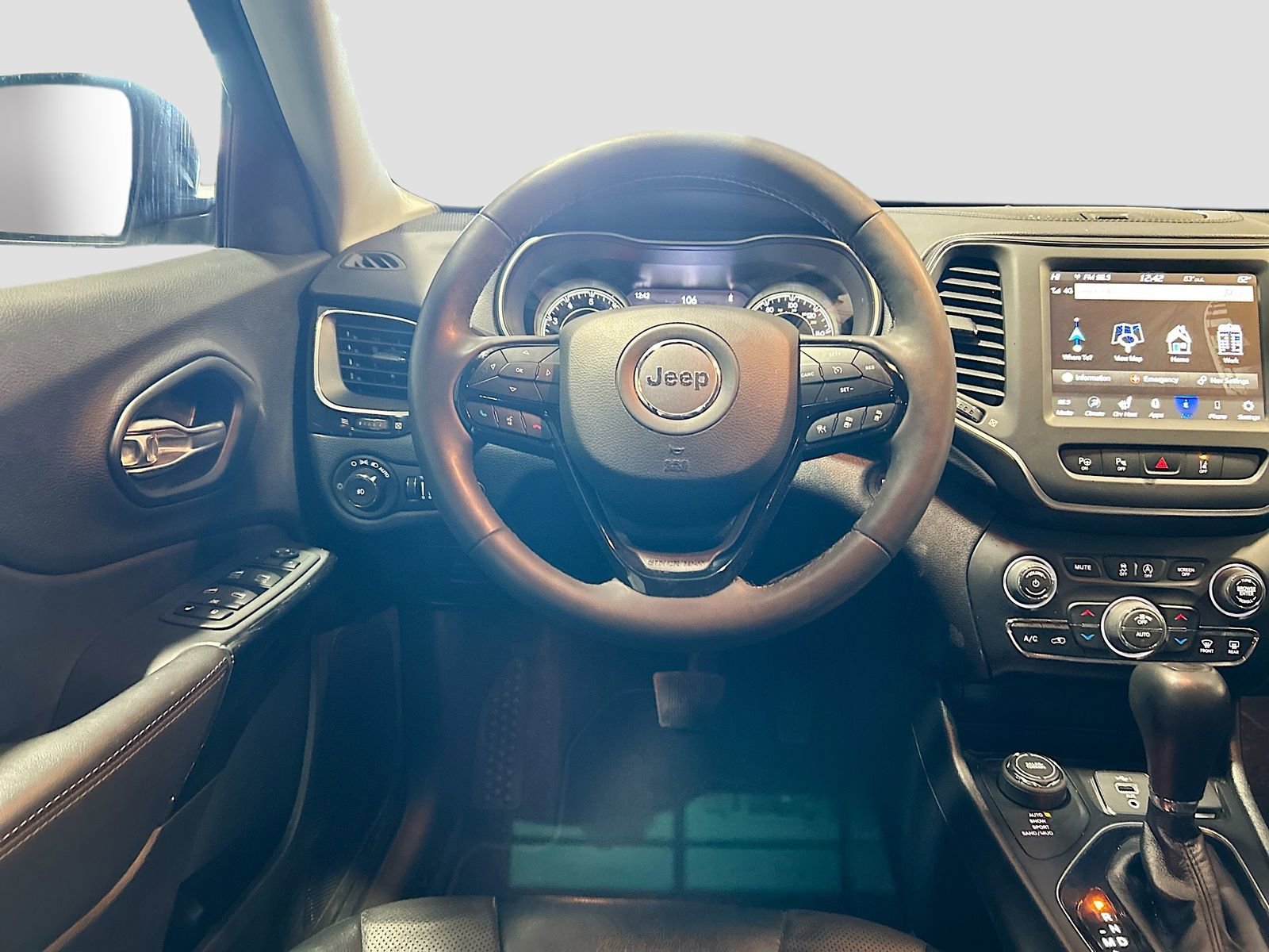 Used 2023 Jeep Cherokee Altitude Lux AWD/4WD image 21