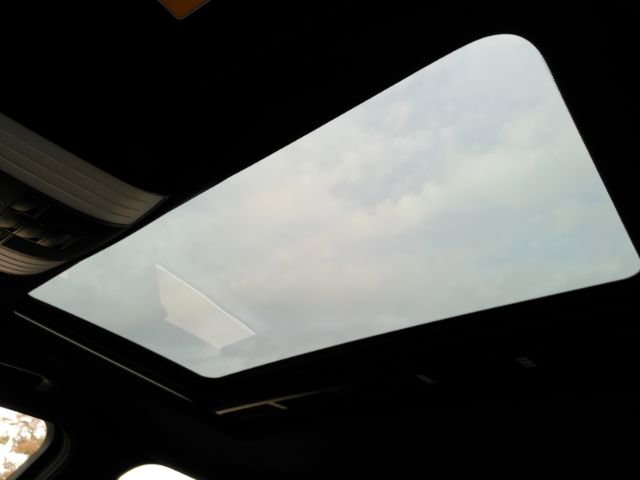 Used 2012 Mercedes-Benz E 350 4MATIC image 7