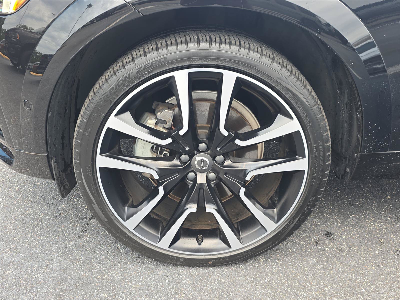 Used 2023 Volvo XC60 B6 Ultimate AWD/4WD image 8