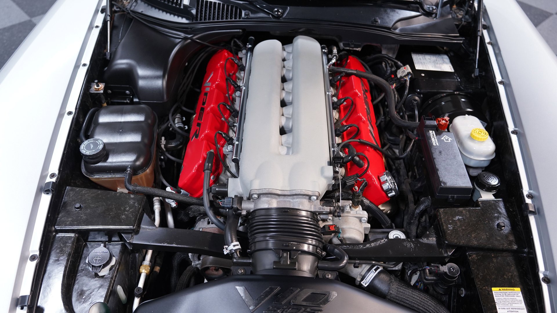 Used 2005 Dodge Viper SRT-10 image 3