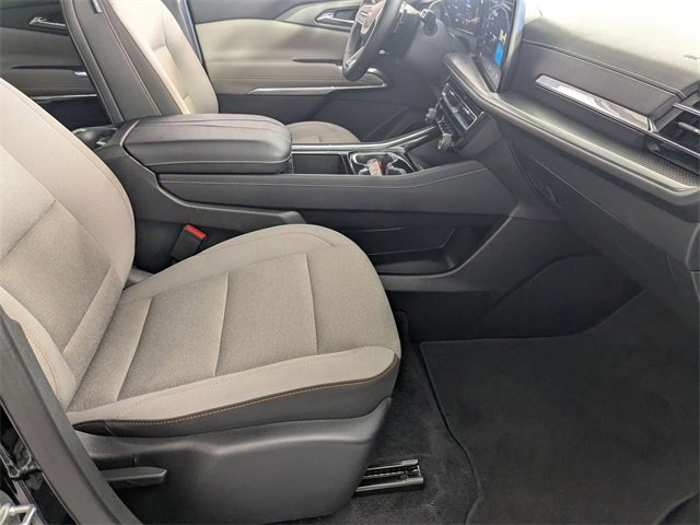 Certified 2025 Chevrolet Traverse LT image 34