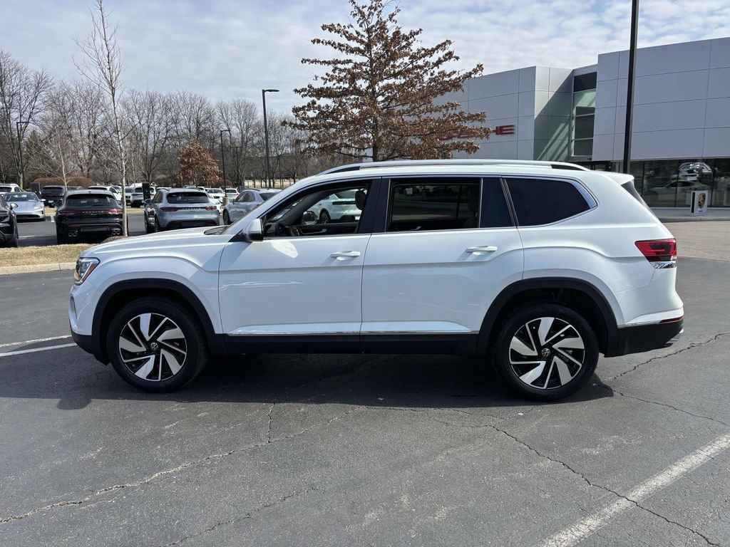 New 2025 Volkswagen Atlas SEL image 4