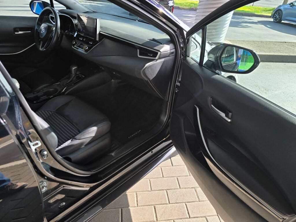 Used 2024 Toyota Corolla XSE FWD image 12