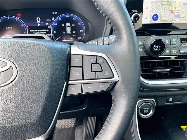 Used 2026 Toyota Grand Highlander AWD image 21