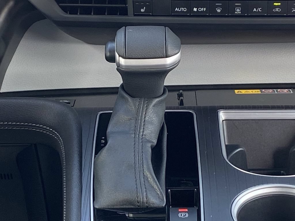 Certified 2026 Toyota Sienna XLE FWD image 35