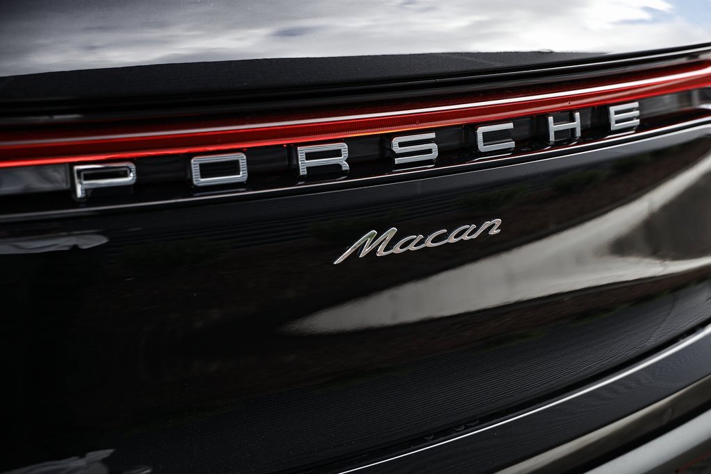 New 2026 Porsche Macan image 16