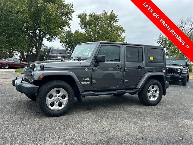 Used 2014 Jeep Wrangler Unlimited Sahara AWD/4WD image 4
