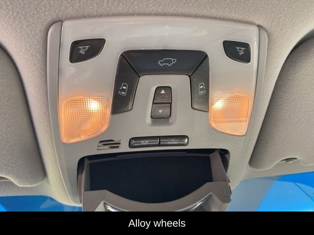 Used 2013 Toyota Sienna XLE image 23