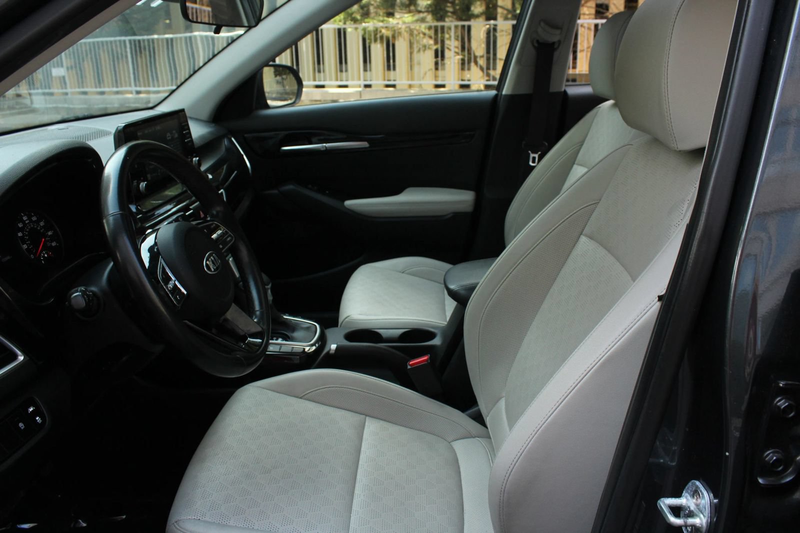 Used 2021 Kia Seltos EX AWD/4WD image 14